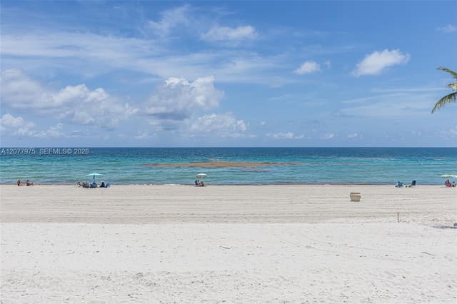 1801 S Surf Road 2G, Foxglove Co Op, Hollywood, FL