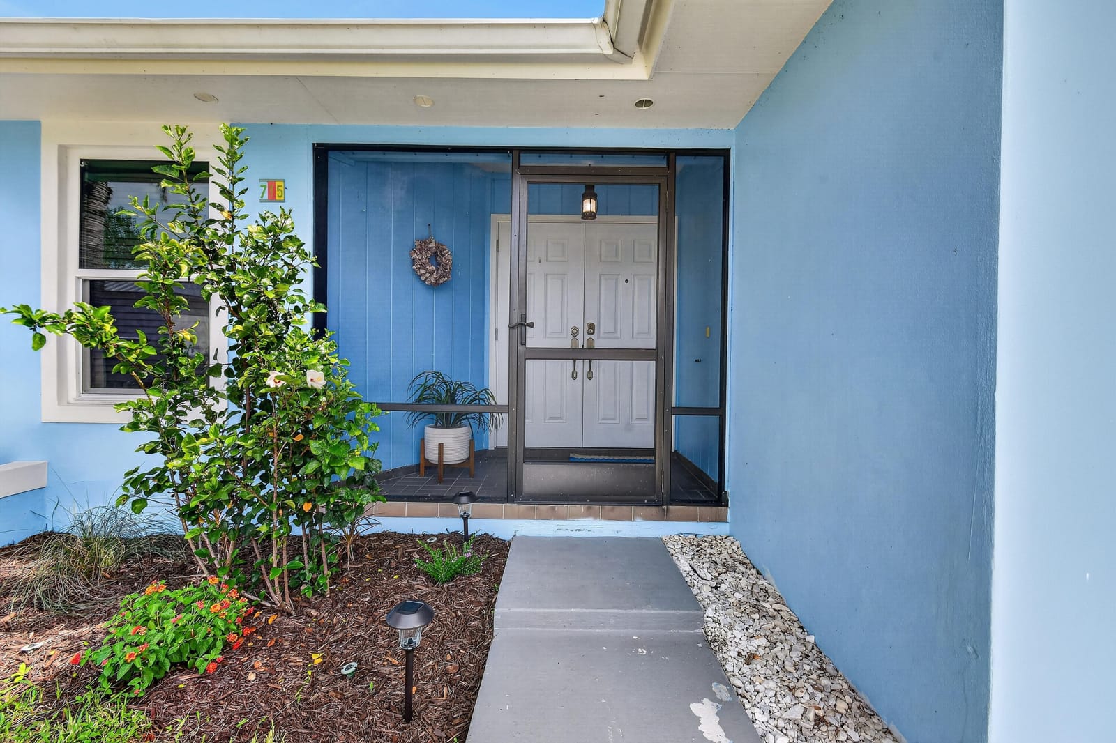 715 SW SALERNO Road — photo 3