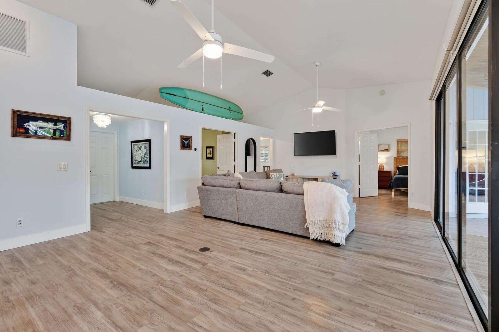 715 SW SALERNO Road — photo 5