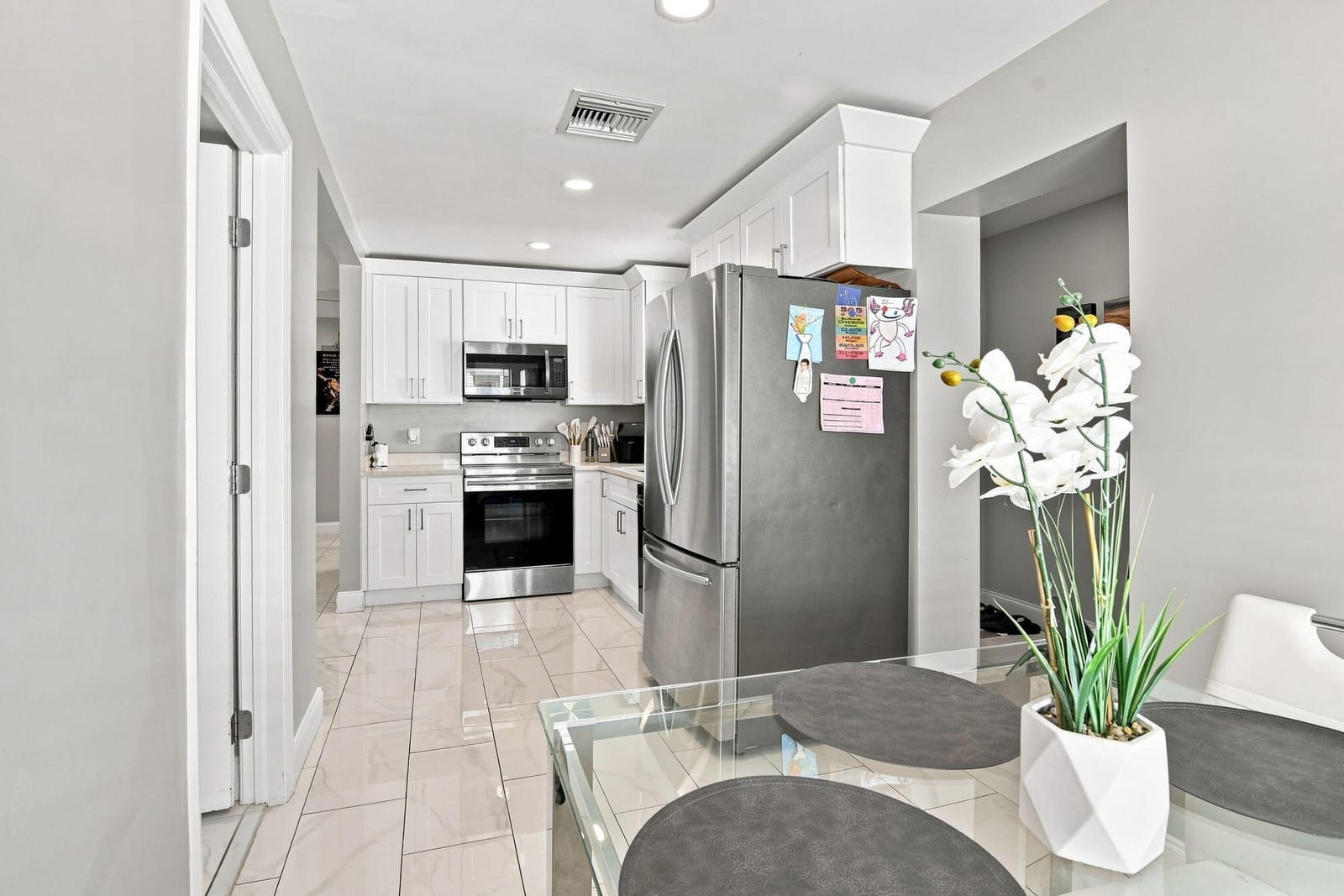 1217 W 32nd Street — photo 8