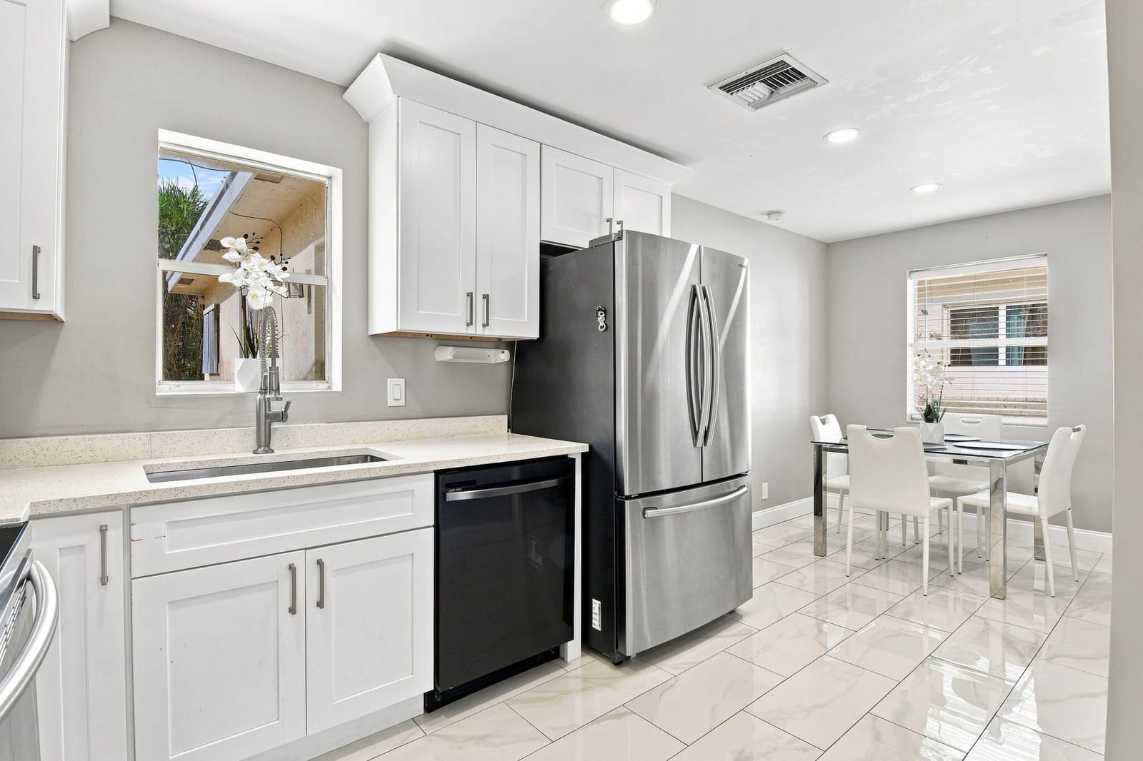 1217 W 32nd Street — photo 10