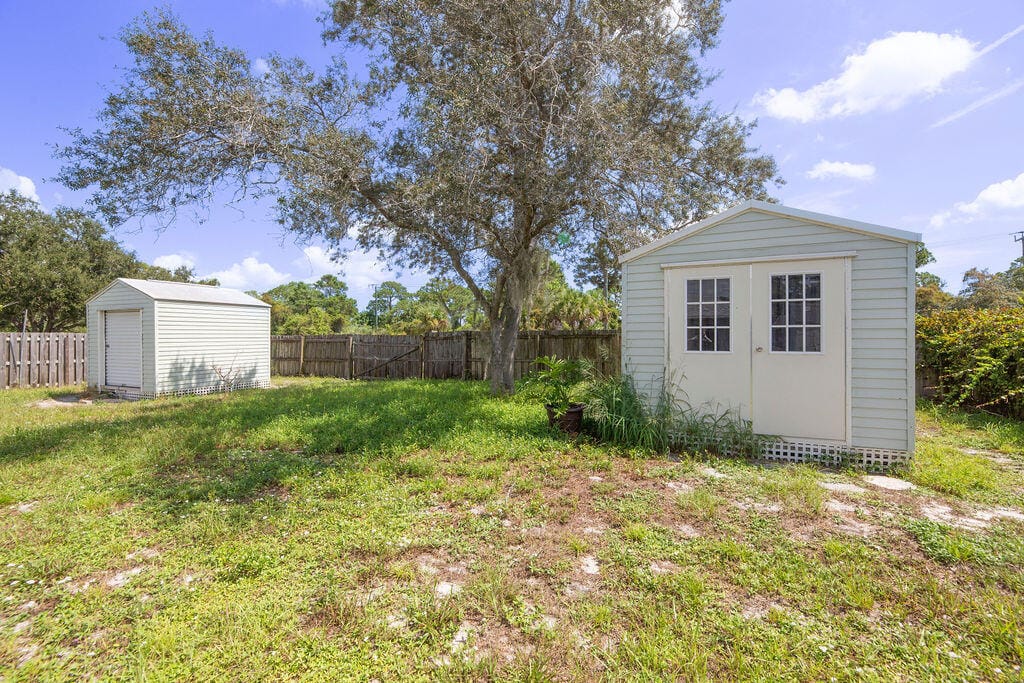1337 SE ROANOKE Street, Port St. Lucie, FL 34952 photo 17