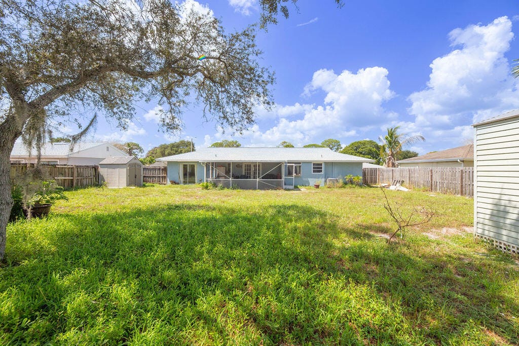 1337 SE ROANOKE Street, Port St. Lucie, FL 34952 photo 18