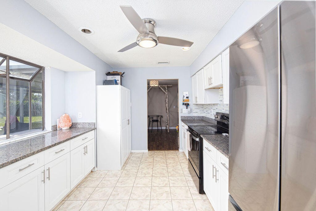 1337 SE ROANOKE Street — photo 8