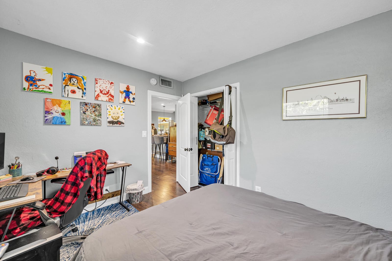 811 NE 14th Place — photo 12
