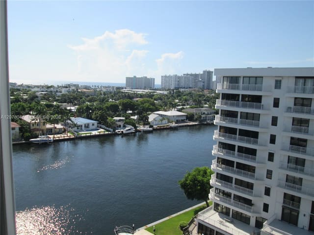 3100 NE 49th Street 1106, Fort Lauderdale, FL 33308