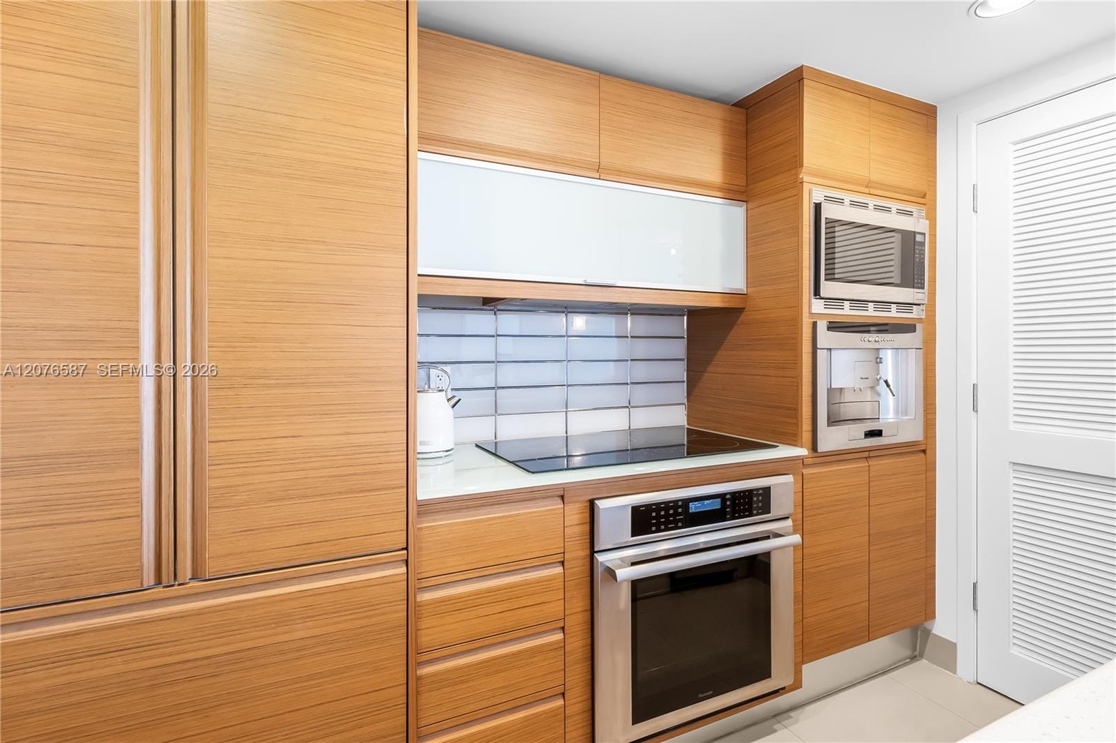5875 Collins Avenue 903, Miami Beach, FL 33140 photo 7