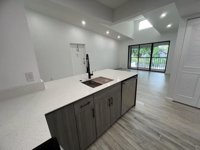 712 Sunny Pine Way C3, Pine Ridge North Village, Greenacres, FL