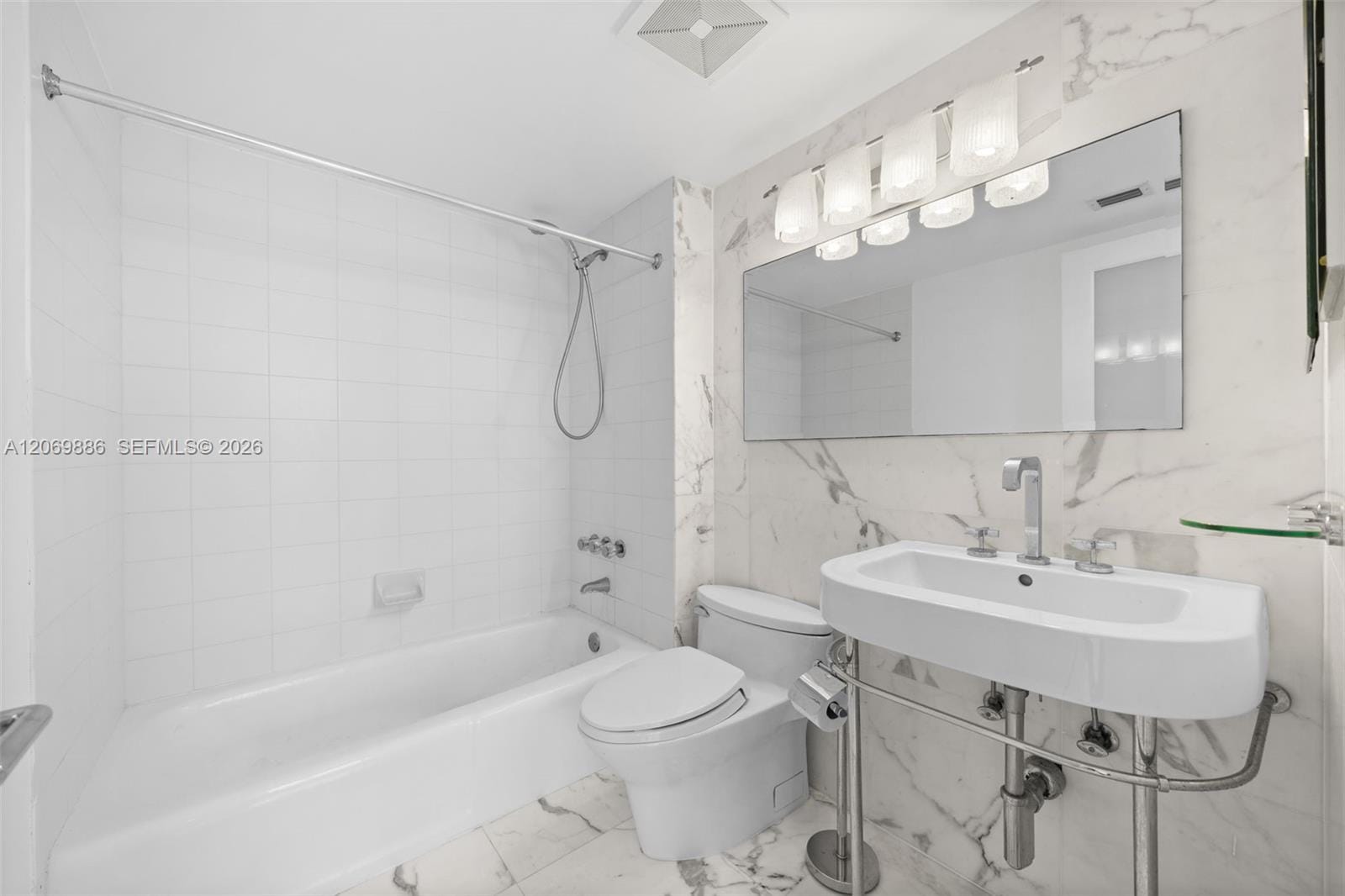 400 S Pointe Drive 1905 — photo 5