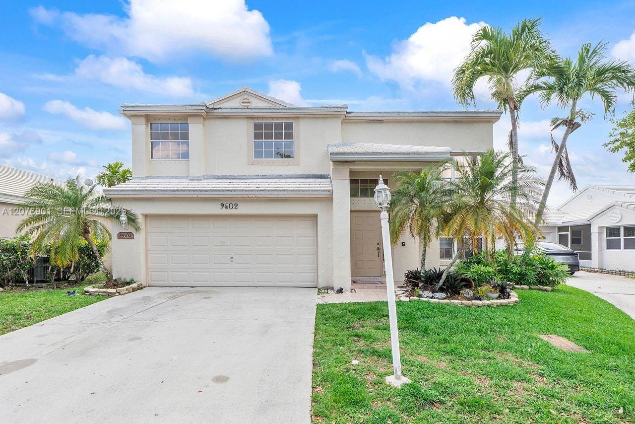 9602 NW 8th Circle, Plantation, FL 33324