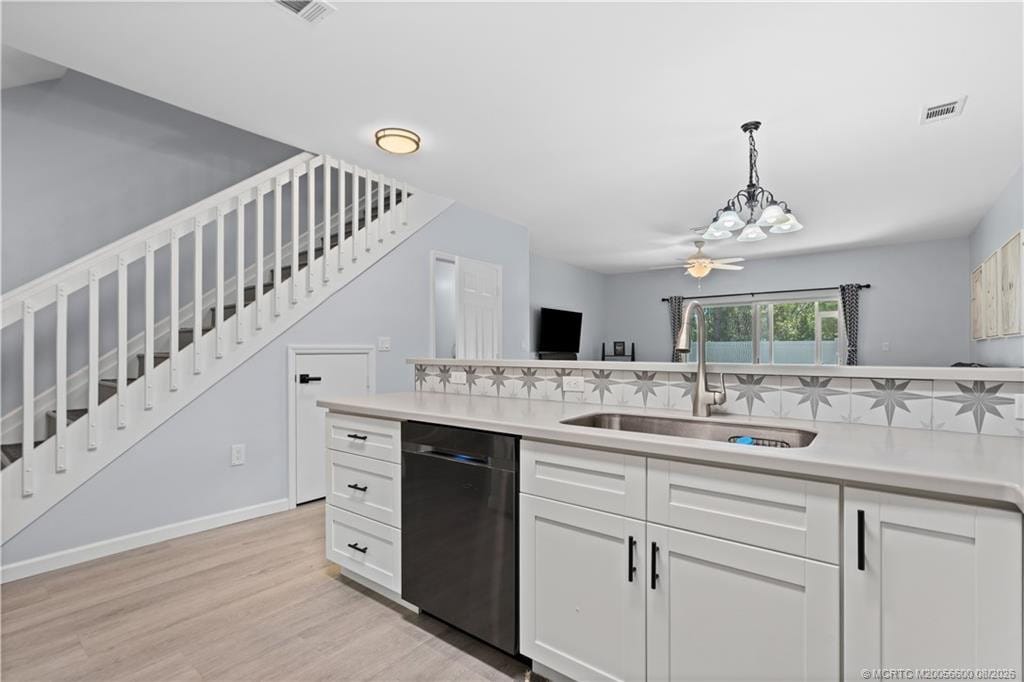5012 SE Mariner Garden Circle — photo 9