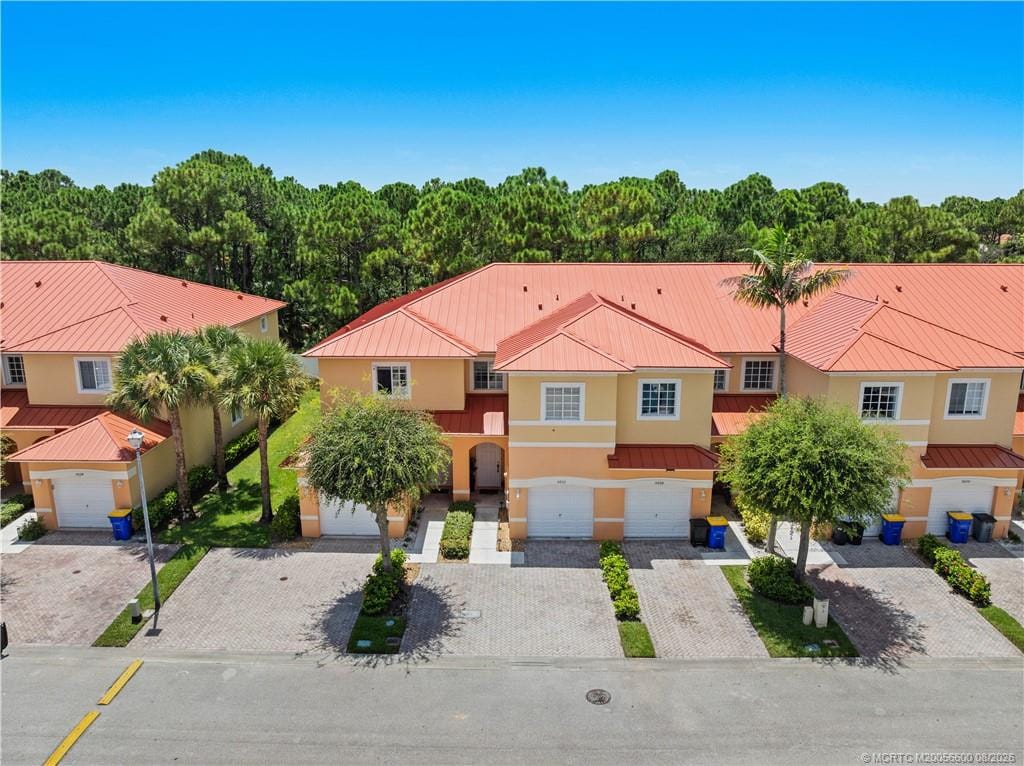 5012 SE Mariner Garden Circle