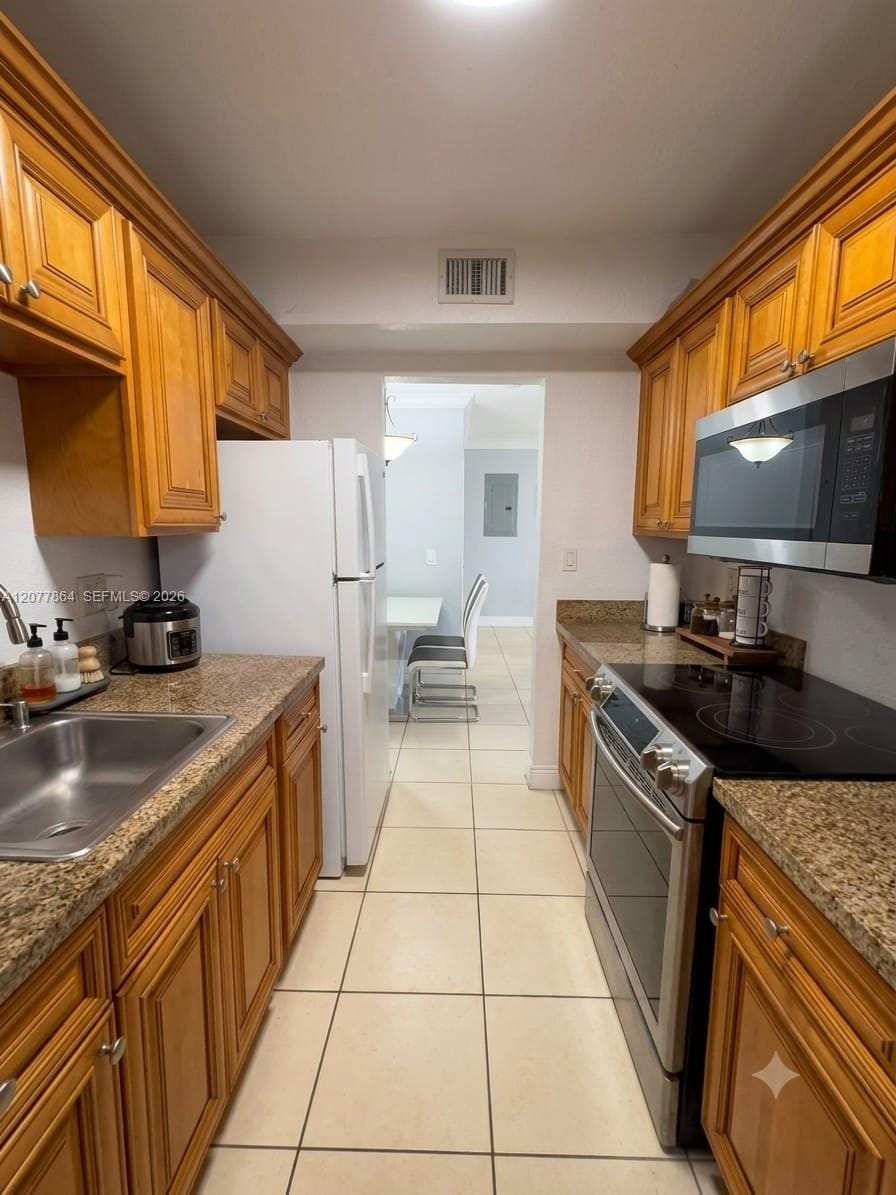 7235 SW 94th Place J3, Miami, FL 33173