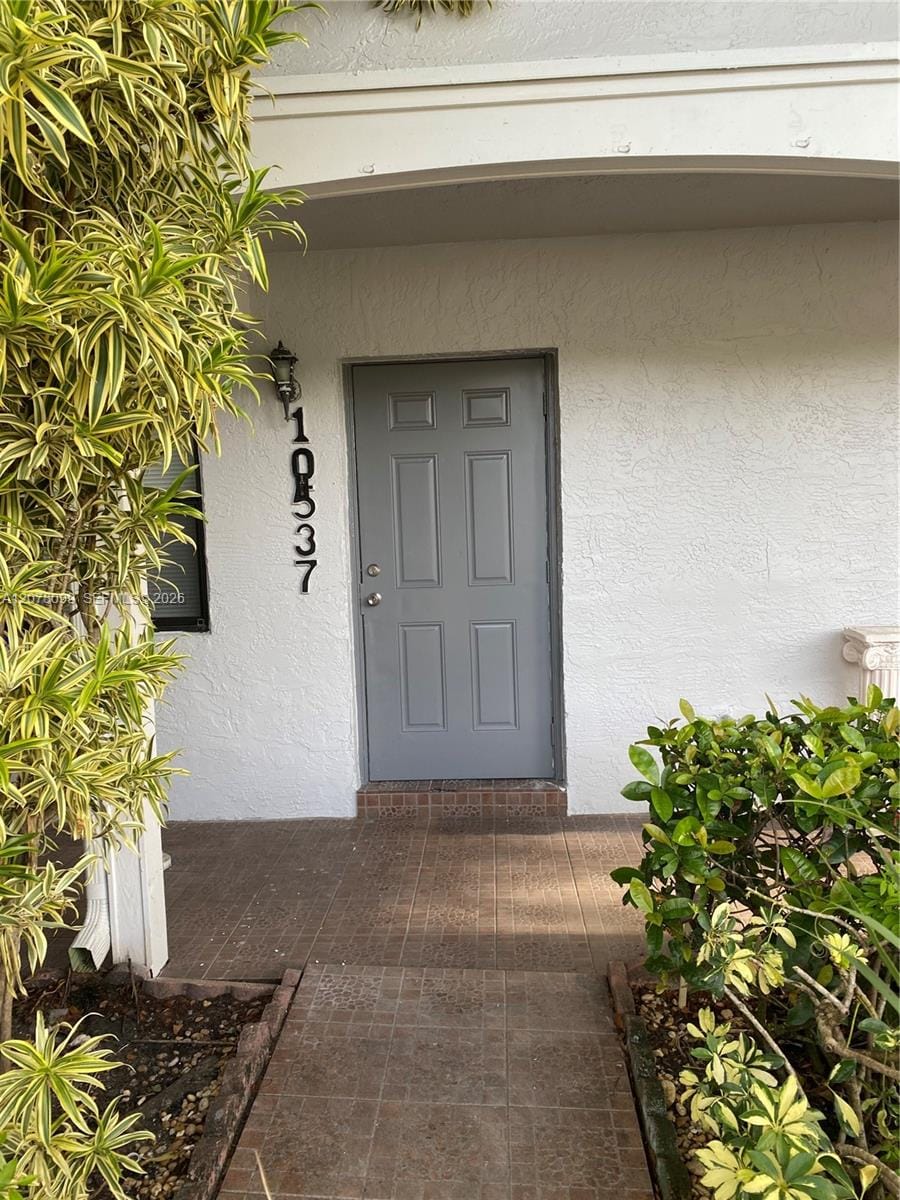 10537 NW 8th Street, Pembroke Pines, FL 33026