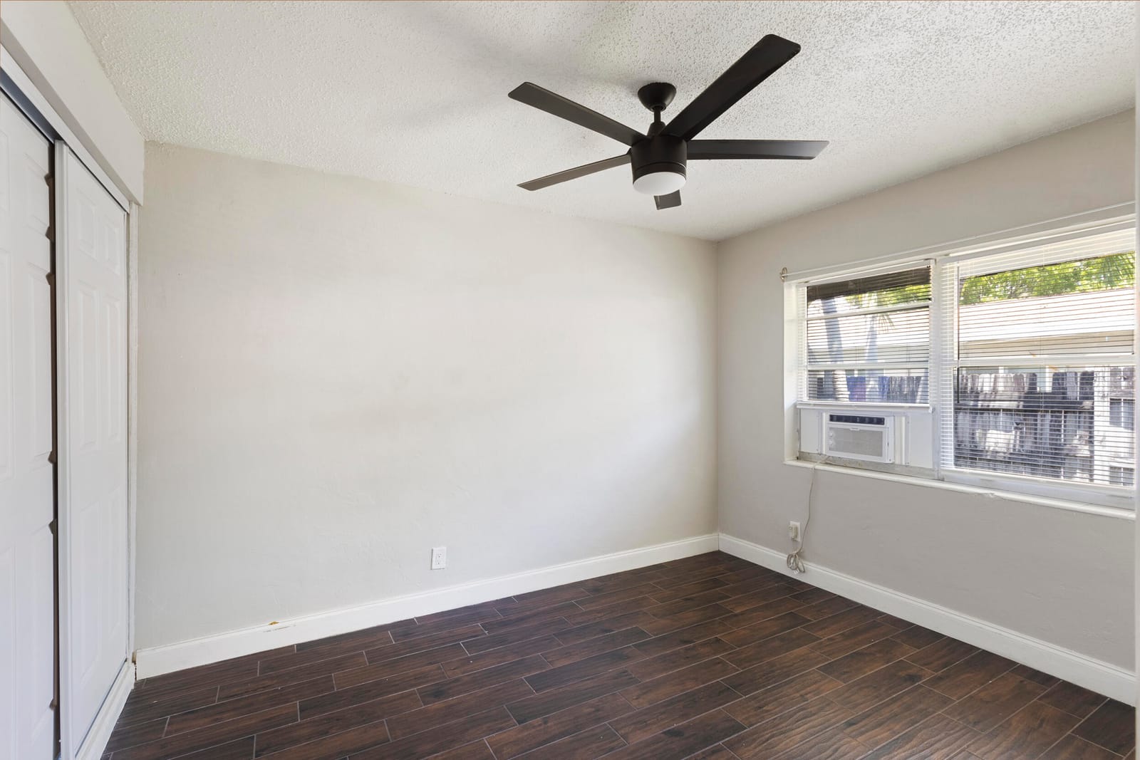 730 NW 4th Avenue 3 — photo 5