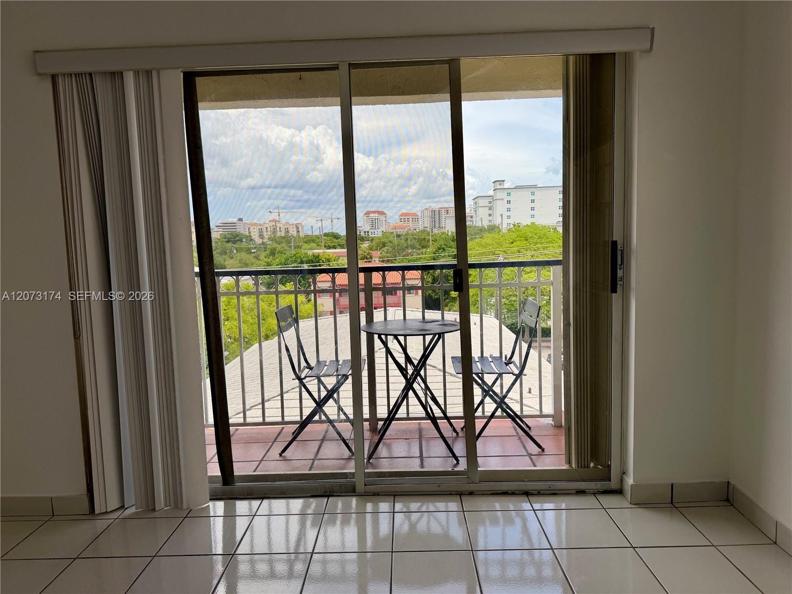 37 Majorca Avenue 402 — photo 11