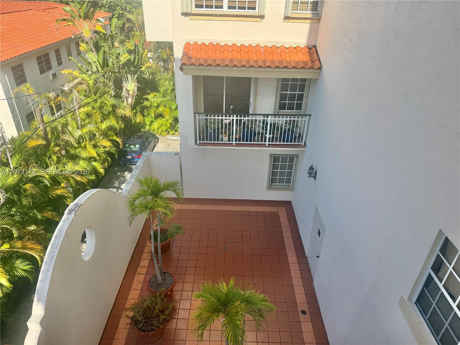 37 Majorca Avenue 402 — photo 12