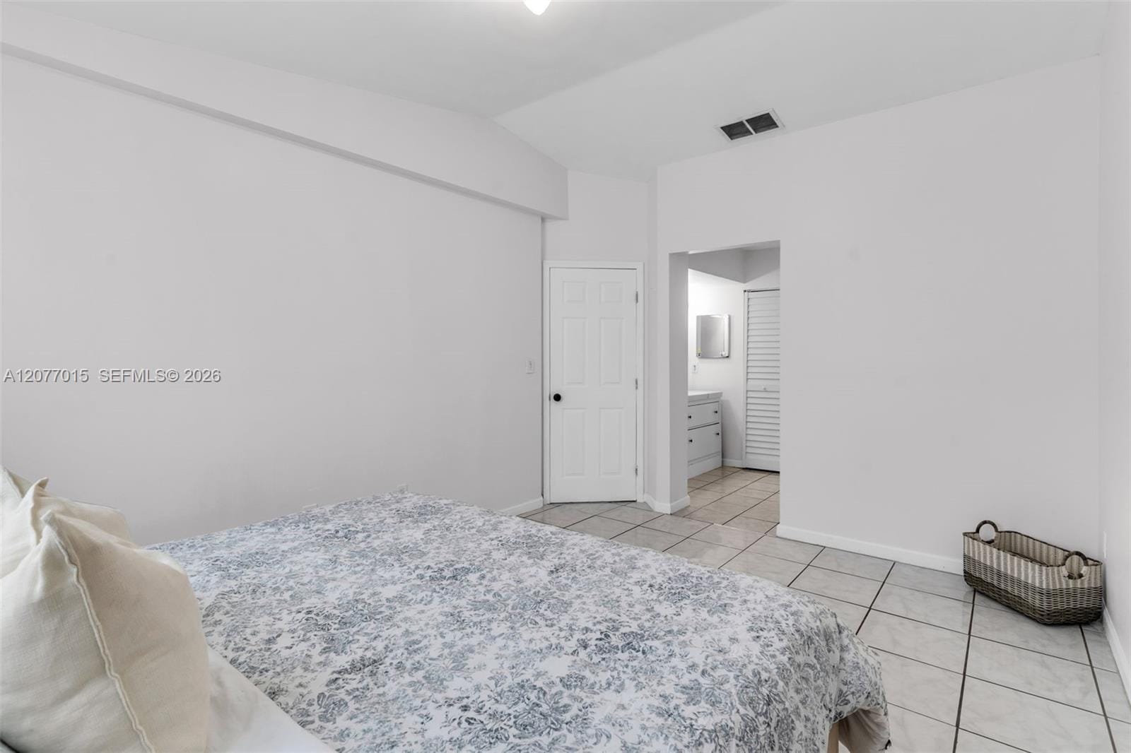 8407 SW 208th Terrace — photo 12
