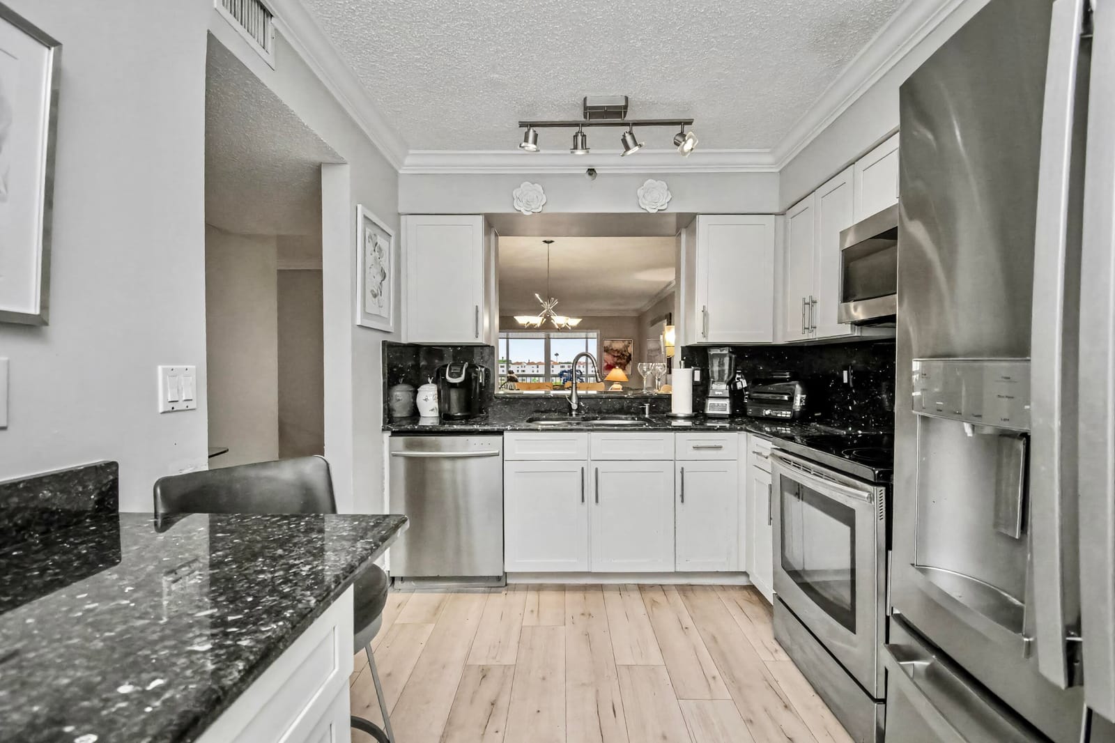 14112 Huntington Pointe Drive 401 — photo 10