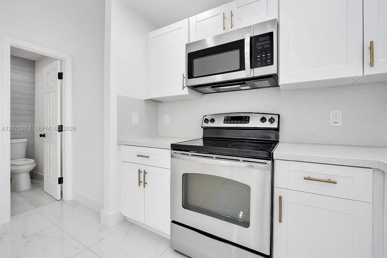 105 NW 14th Way 0 — photo 7