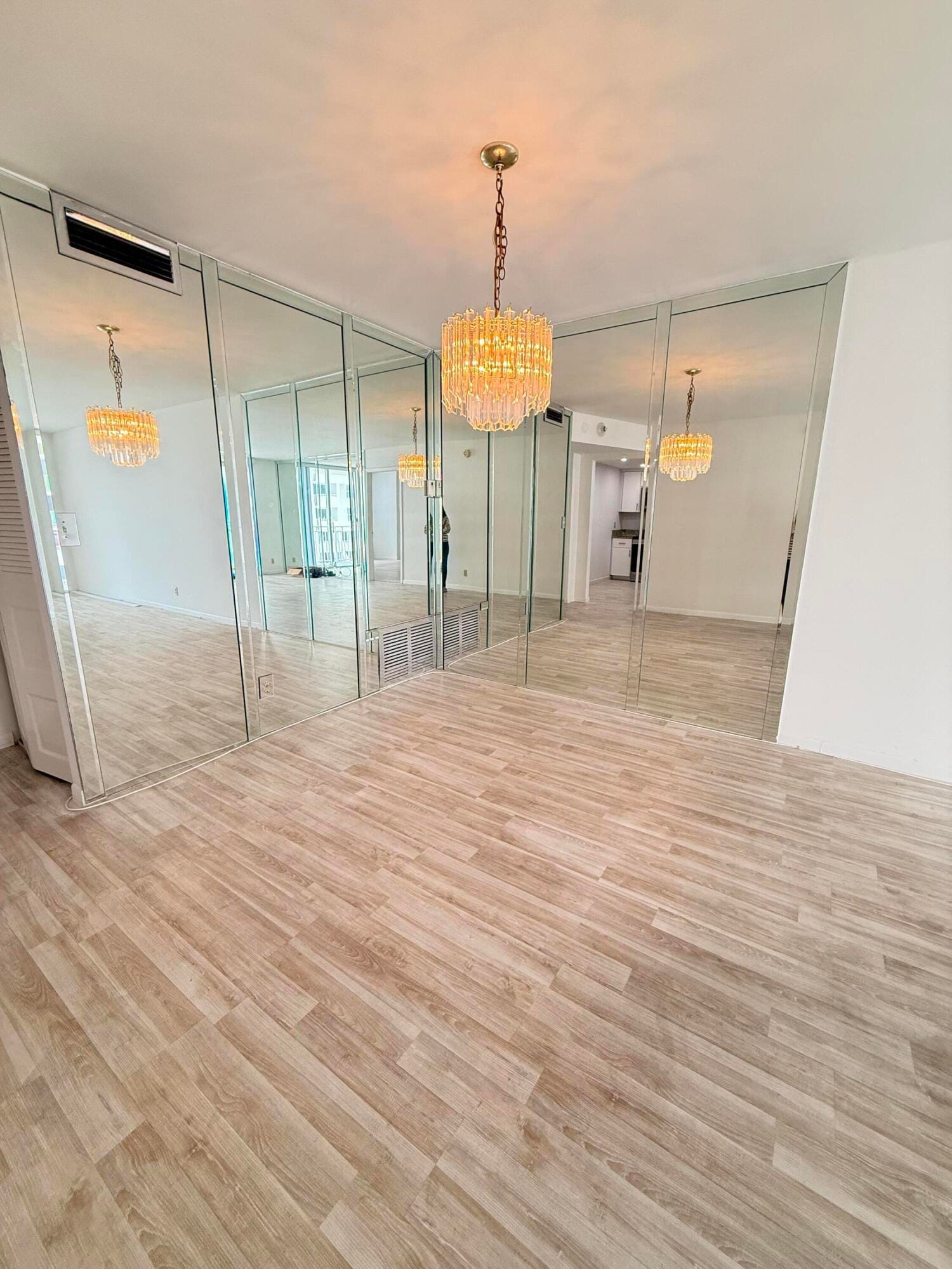 101 BRINY Avenue 1010 — photo 3