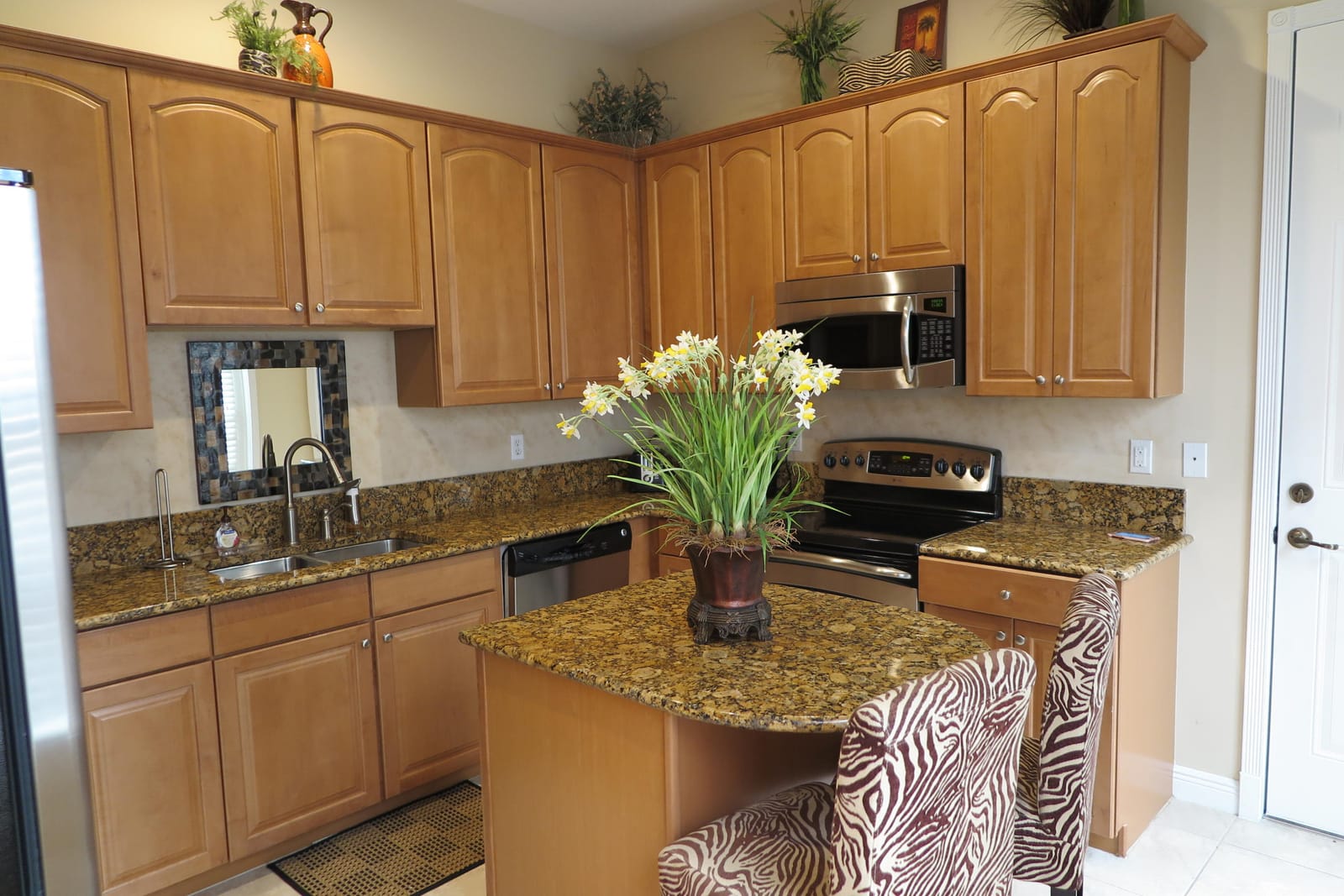 819 NW 82nd Place 819 — photo 9