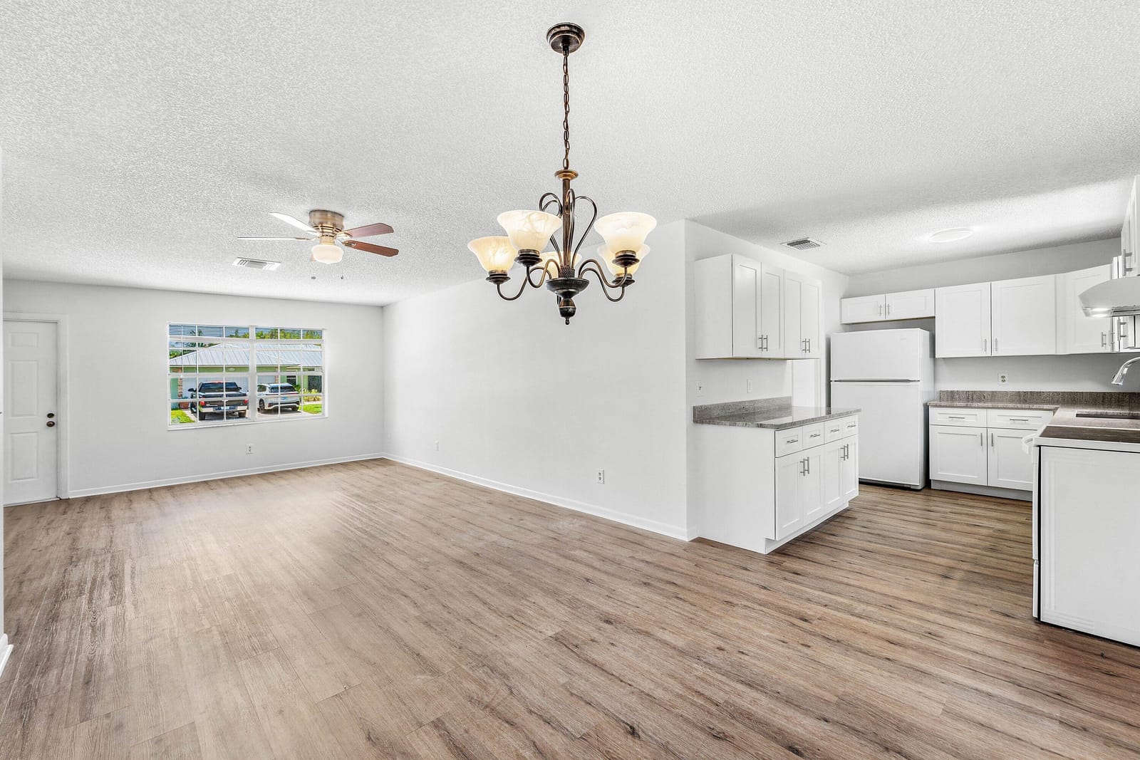 149 Arrowhead Circle — photo 2