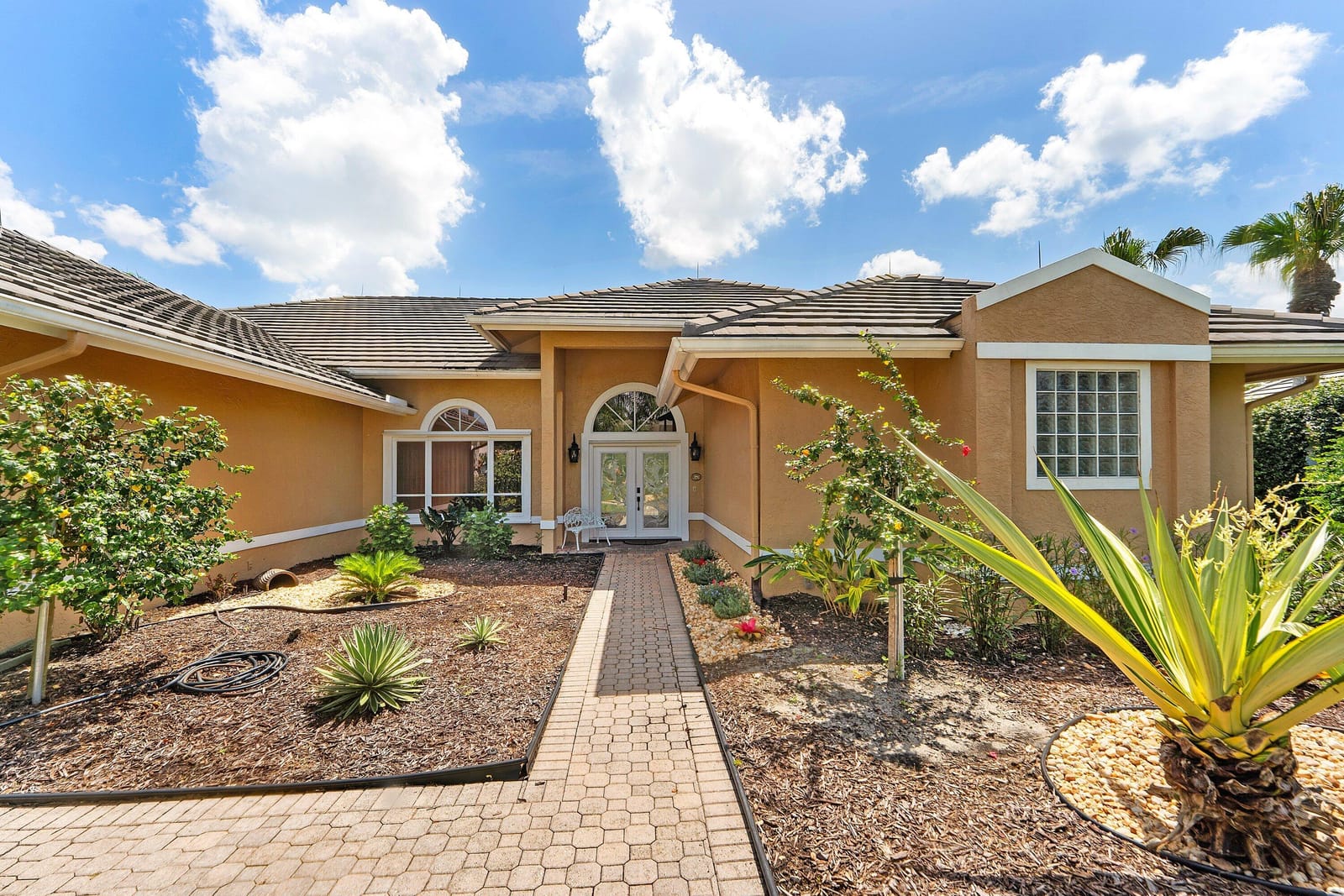 4084 SW GLENEAGLE Circle — photo 2