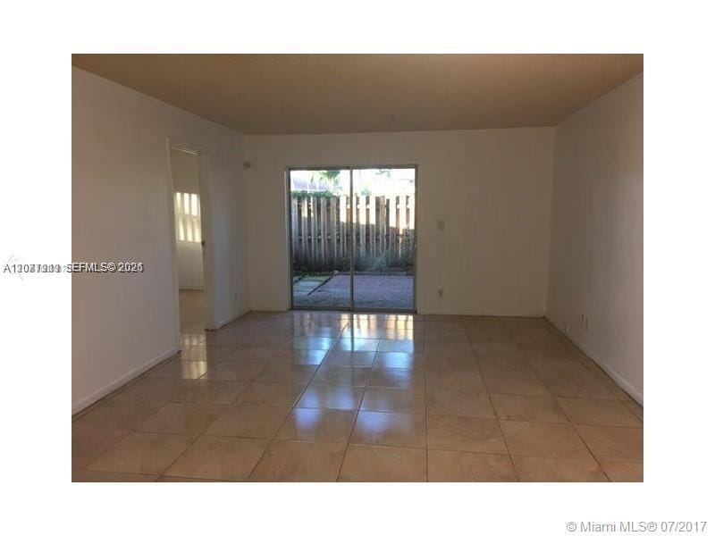 6720 Nova Drive 101-8, Davie, FL 33317