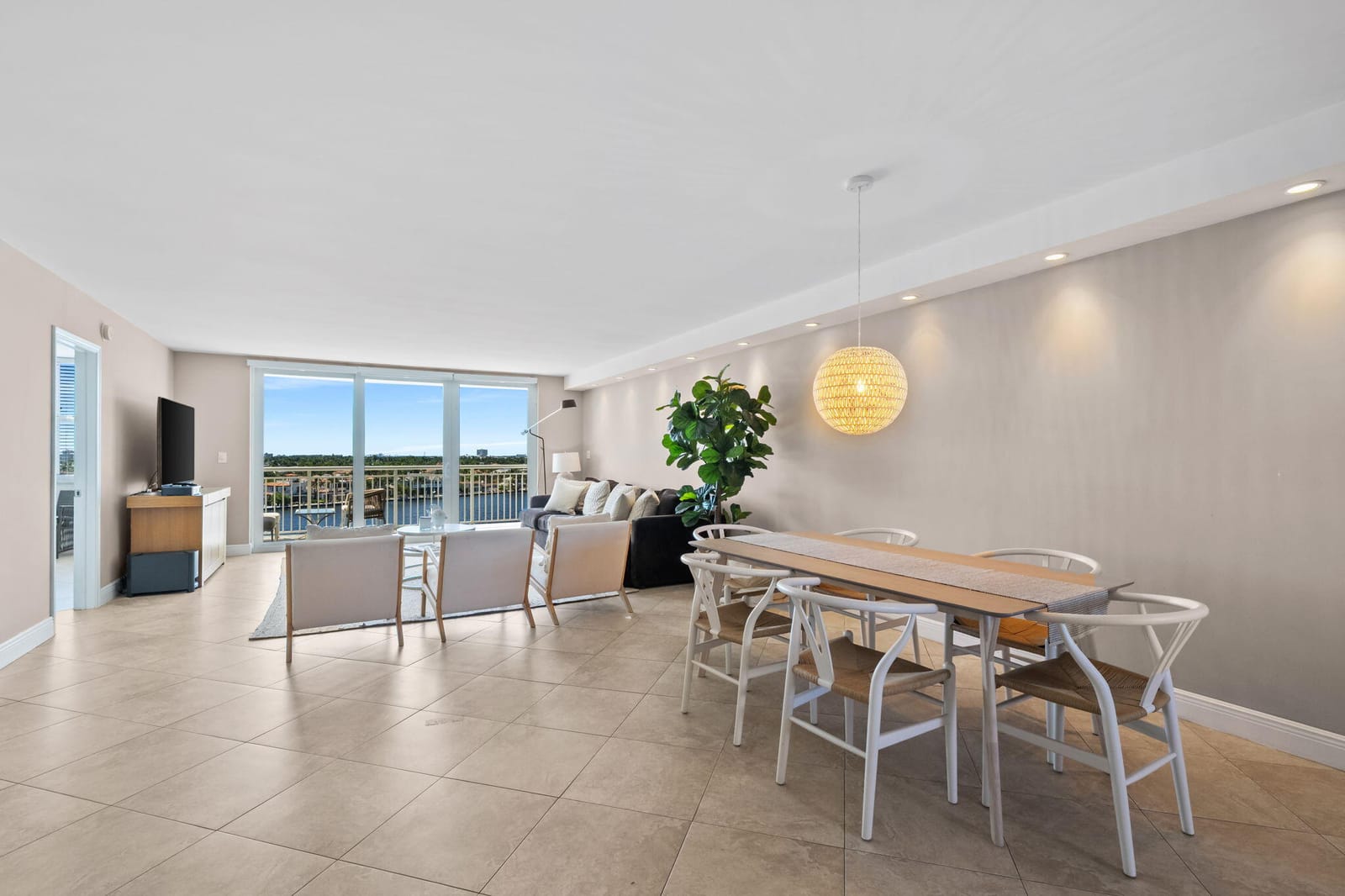511 BAYSHORE Drive 810 — photo 2