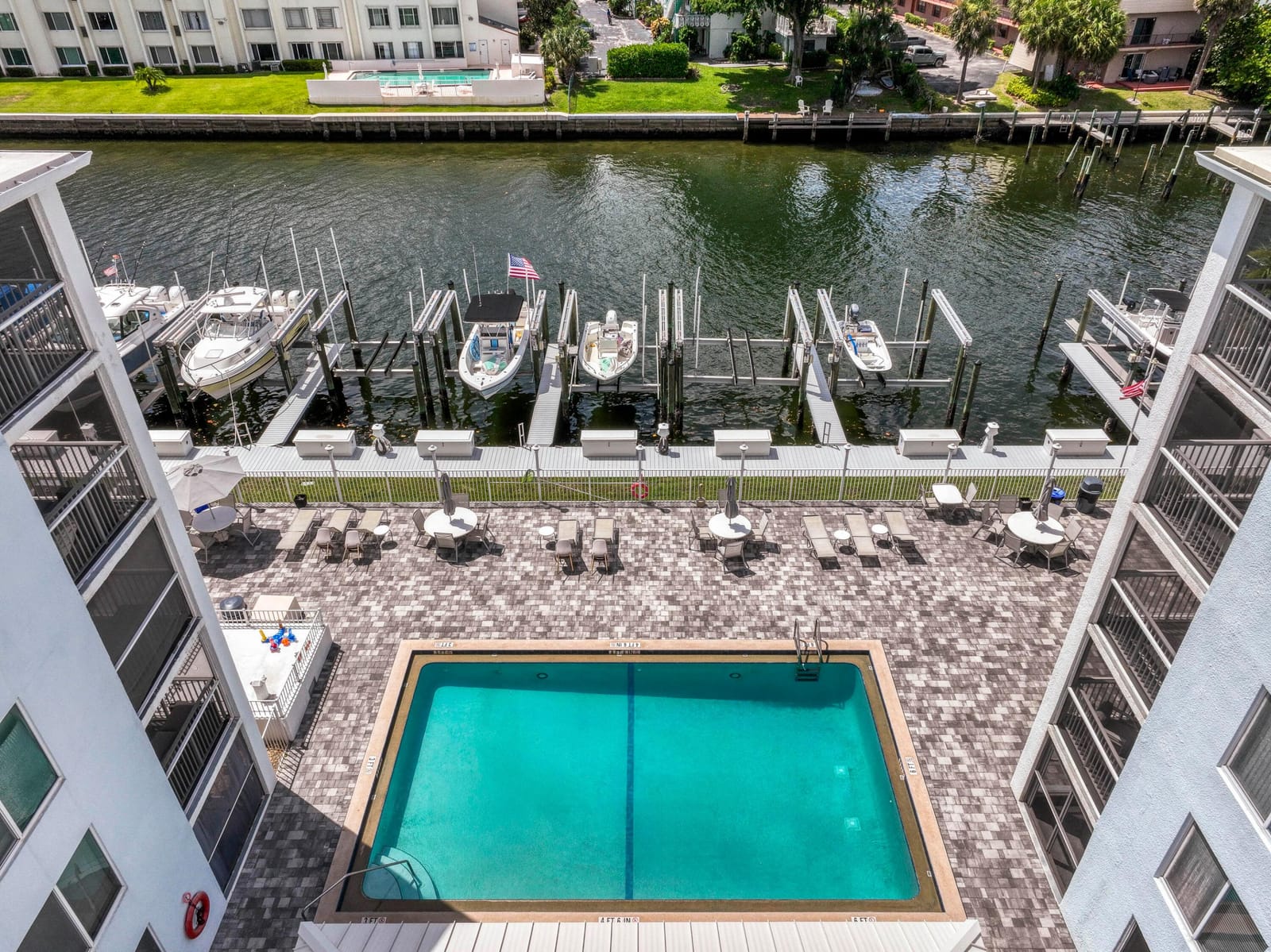 108 Paradise Harbour Boulevard 514 + Boat Slip 2 — photo 6