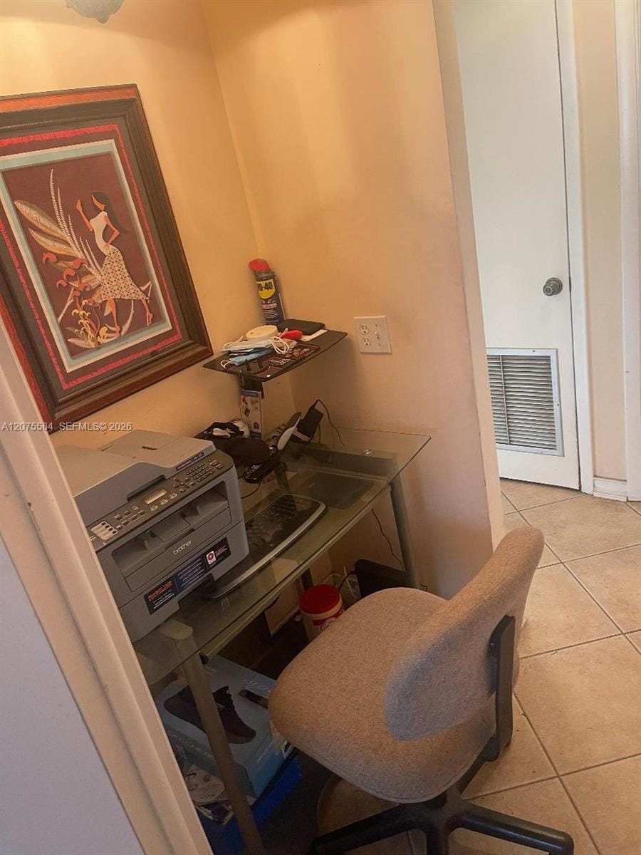 9400 Sunrise Lakes Boulevard 105, Sunrise, FL 33322 photo 15