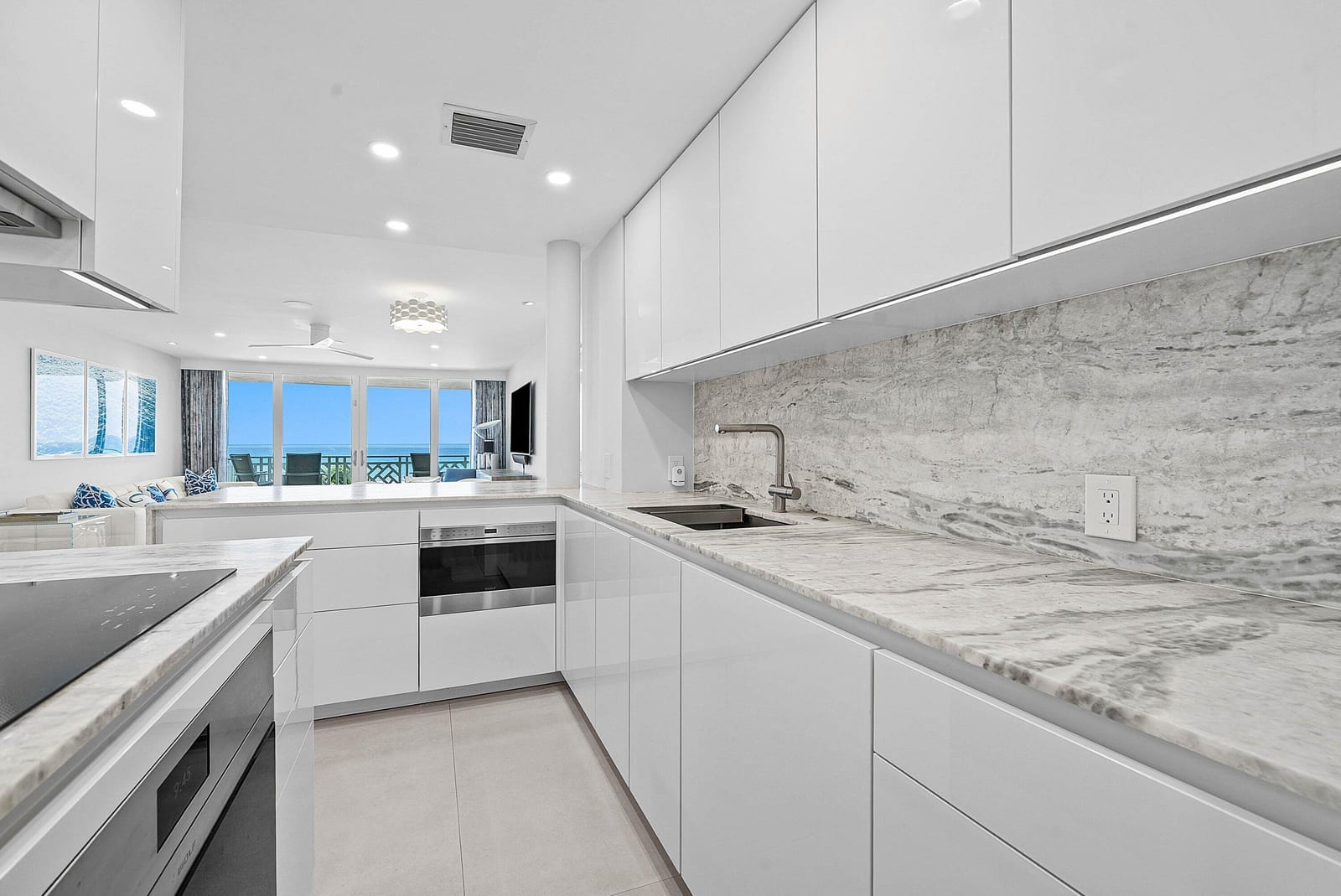 1225 S Ocean Boulevard 404, Delray Beach, FL 33483 photo 12