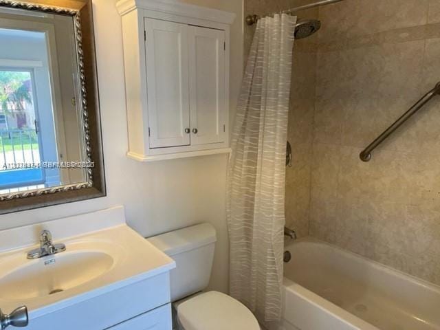 594 Saxony M 594, Delray Beach, FL 33446 photo 8