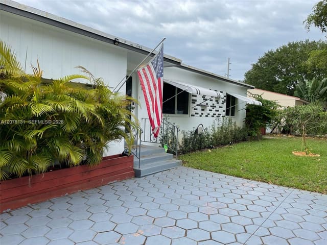 1545 NE 138th Street, North Miami, FL 33161
