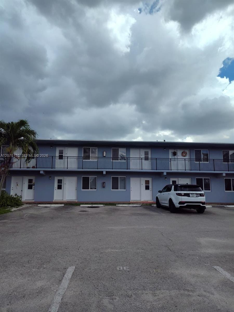 655 Eldron Drive 23, Miami Springs, FL 33166 photo 2