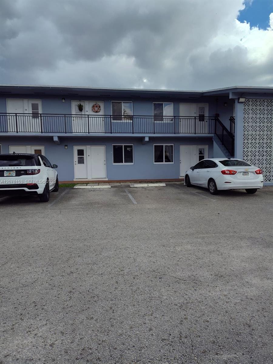 655 Eldron Drive 23, Miami Springs, FL 33166 photo 3