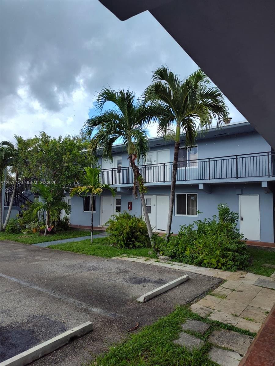 655 Eldron Drive 23, Miami Springs, FL 33166 photo 5