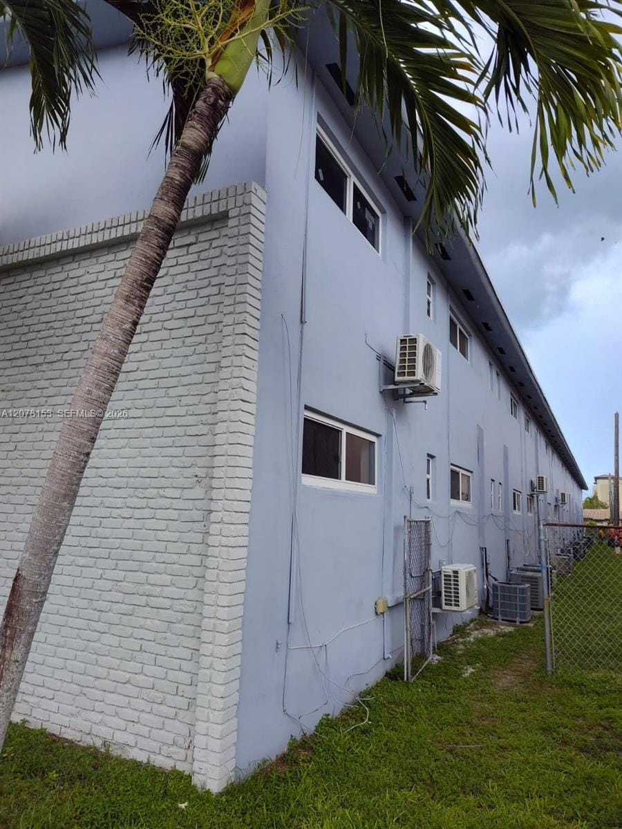655 Eldron Drive 23, Miami Springs, FL 33166 photo 7