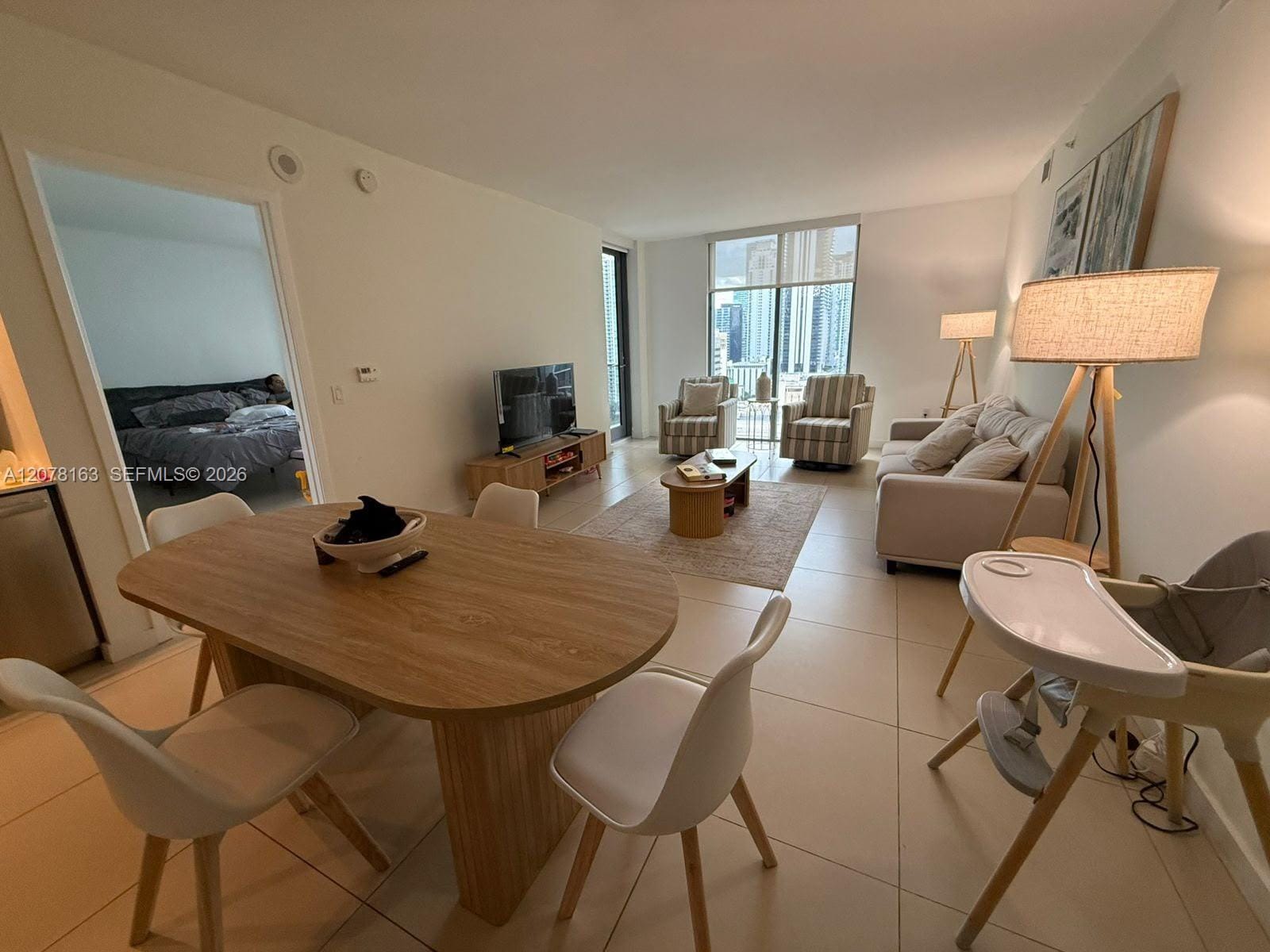 31 SE 6th Street 2407, Miami, FL 33131 photo 3