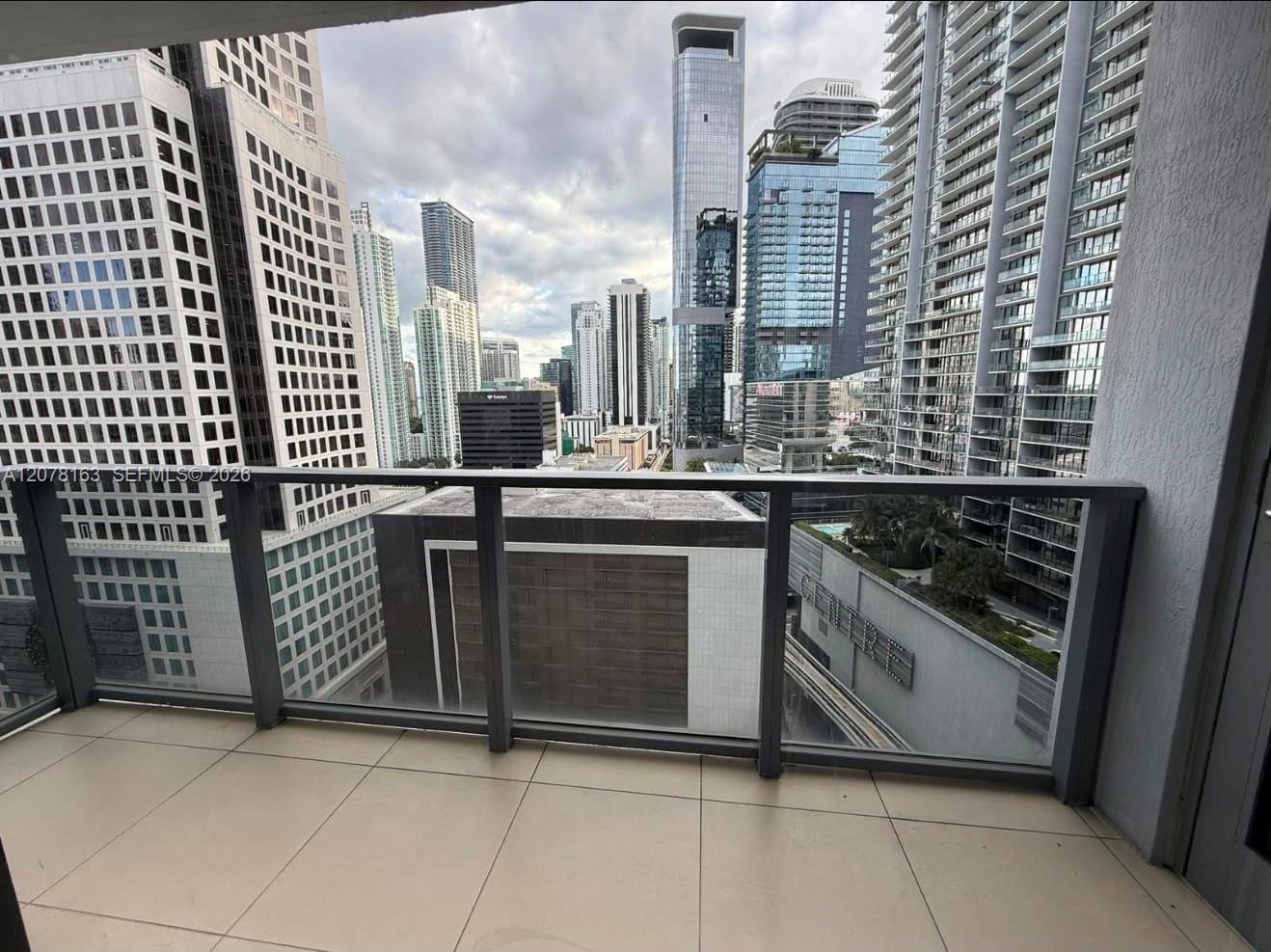 31 SE 6th Street 2407, Miami, FL 33131 photo 5