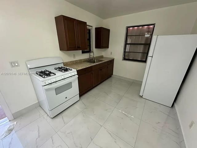 19331 SW 116th Avenue 19331, Miami, FL 33157