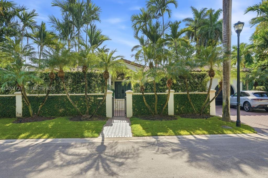 2532 NW Lake Avenue, Miami Beach, FL 33140
