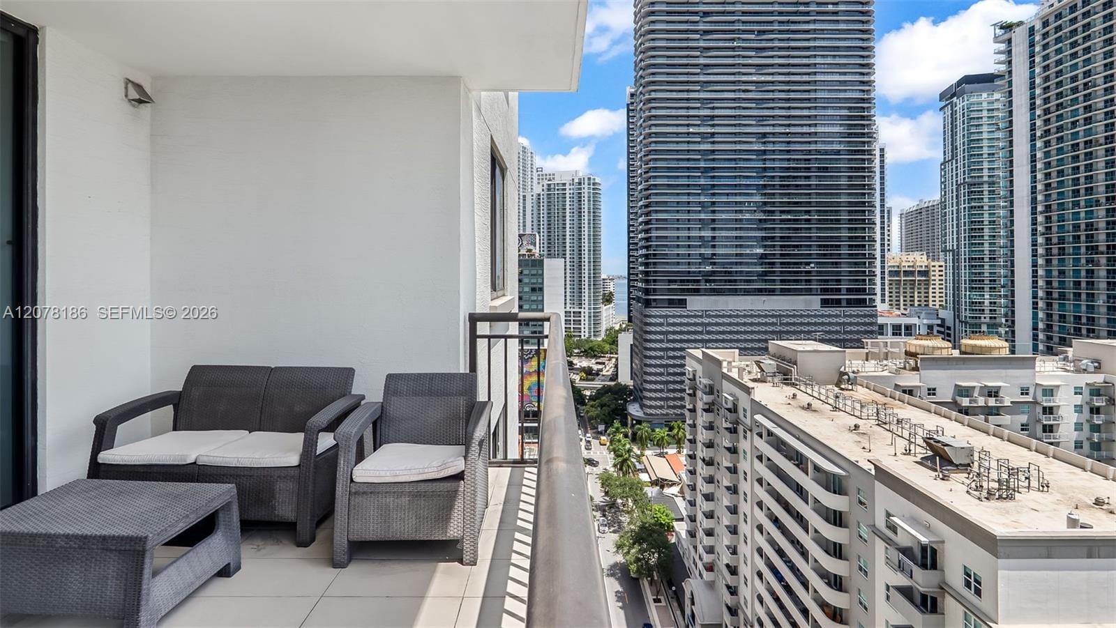 999 SW 1st Avenue 2004, Miami, FL 33130 photo 28