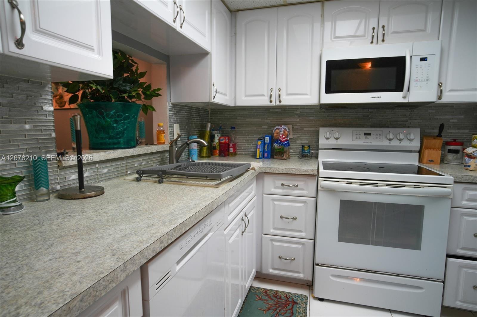 3774 Inverrary Boulevard 101P — photo 3