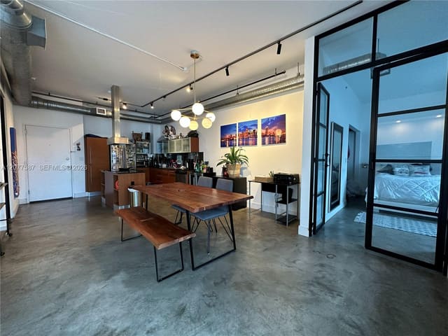 10 S River Drive PHI02, Miami, FL 33130