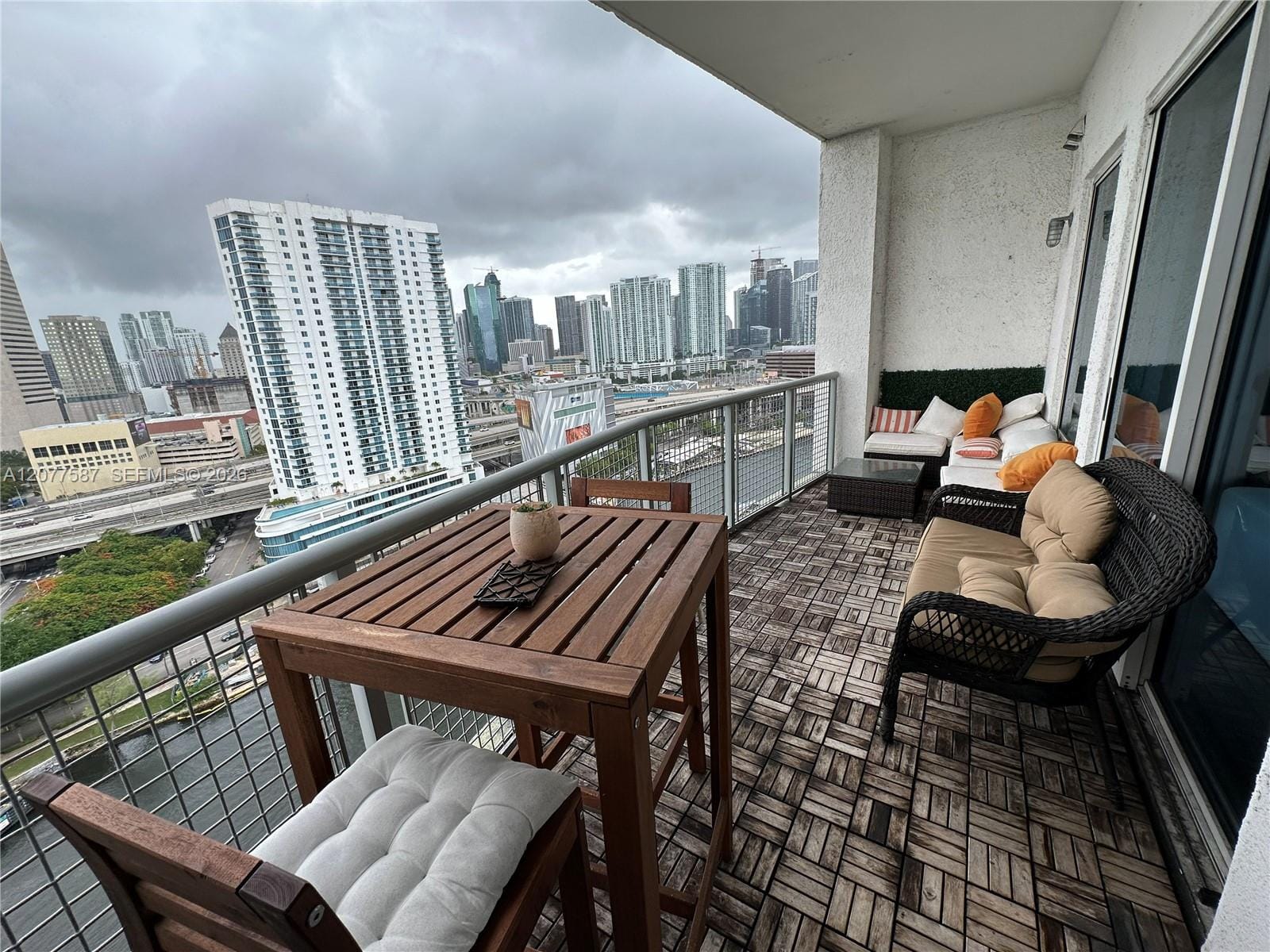 10 S River Drive PHI02, Miami, FL 33130 photo 4