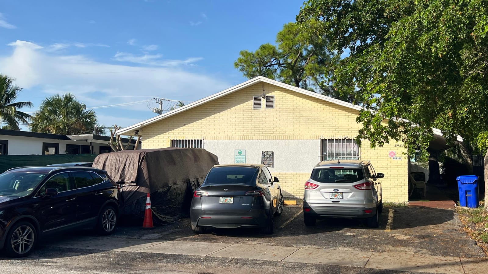 2421 NW 8th Place Unit 2, Fort Lauderdale, FL 33311