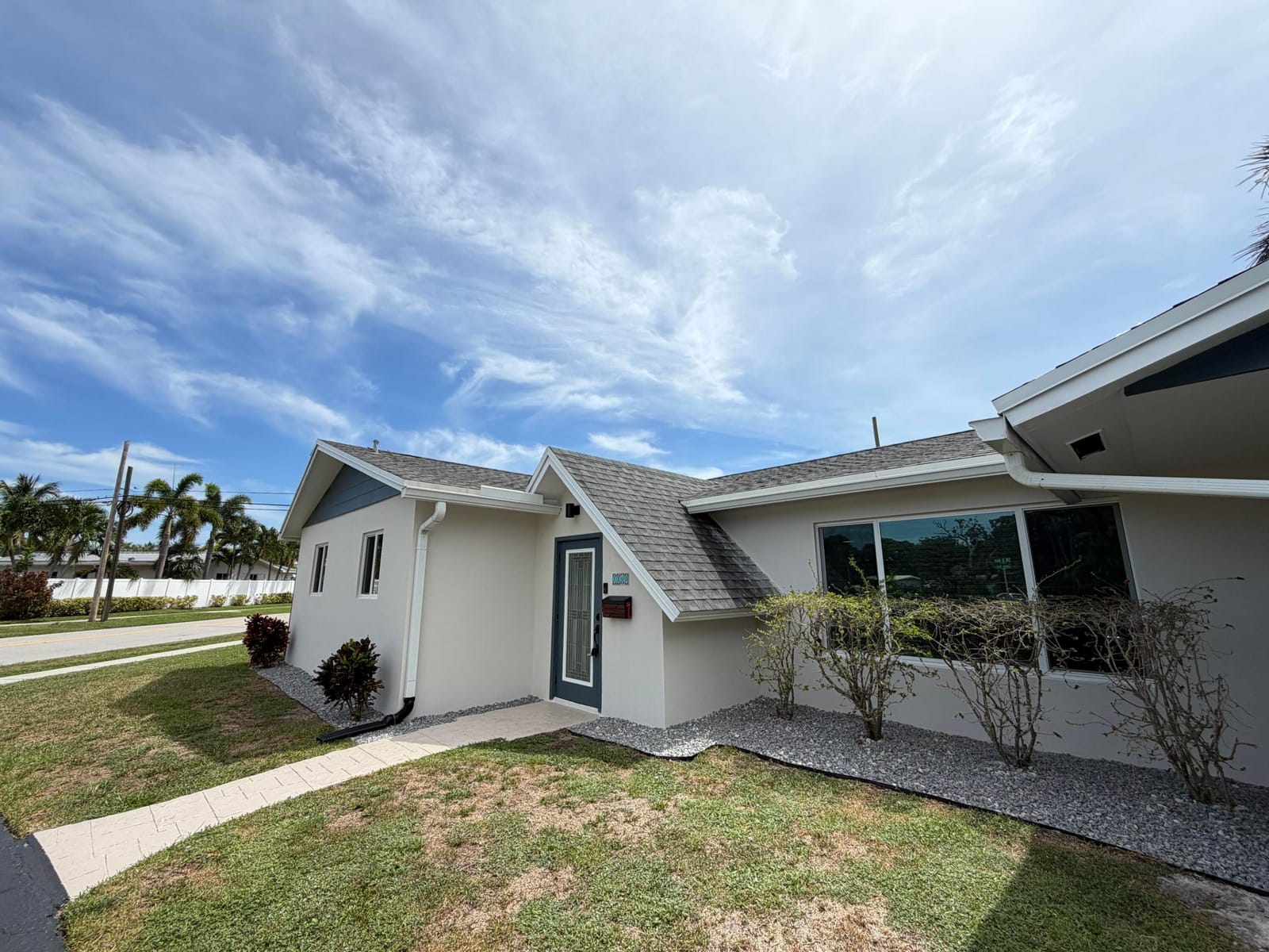 1100 W CAMINO REAL — photo 2
