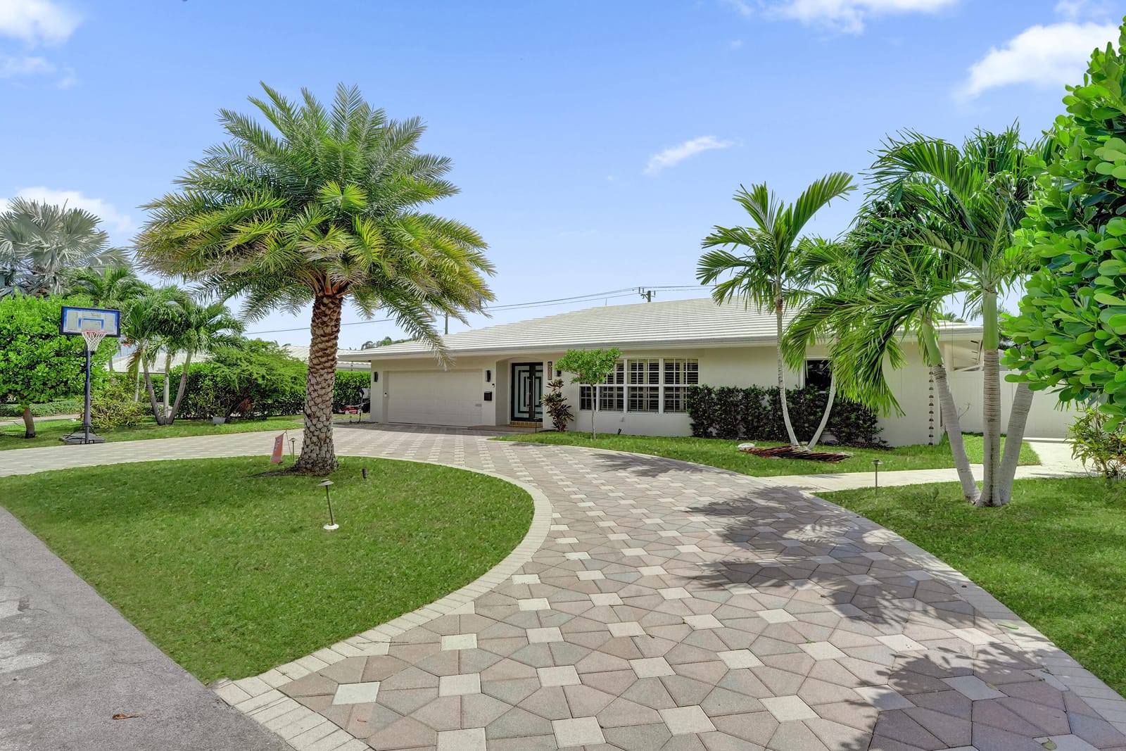 4800 NE 26TH Avenue, Fort Lauderdale, FL 33308